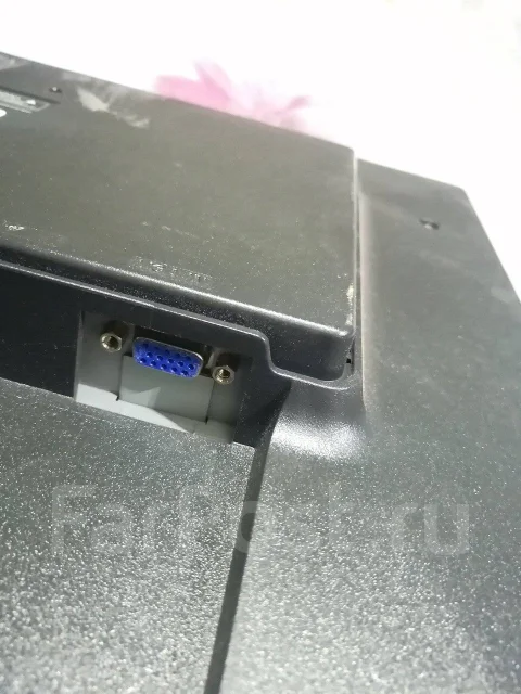 BenQ. 19" ����