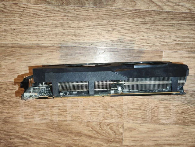 Radeon RX 6700 XT ����