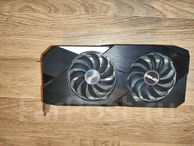 Radeon RX 6700 XT ����