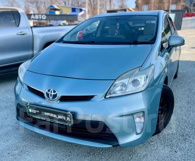 Toyota Prius. ��������, ��������, 1.8 (99��.�.), ������, 250 000����. �� ����