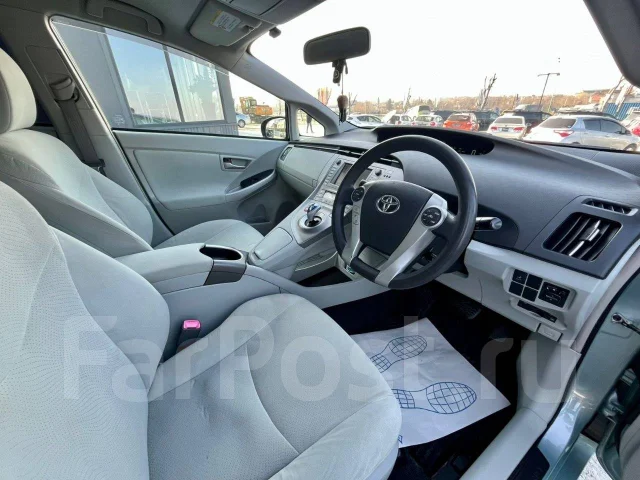 Toyota Prius. ��������, ��������, 1.8 (99��.�.), ������, 250 000����. �� ����