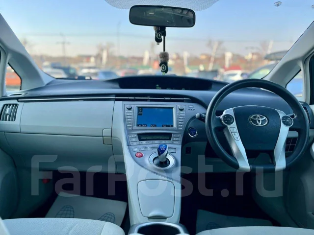 Toyota Prius. ��������, ��������, 1.8 (99��.�.), ������, 250 000����. �� ����