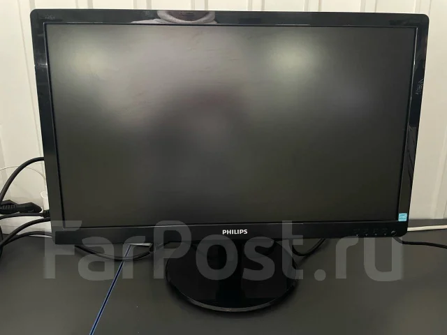 Philips. 21.5" ����