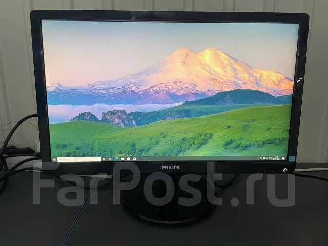 Philips. 21.5" ����