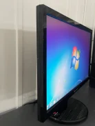 Packard Bell. 18.5" ����