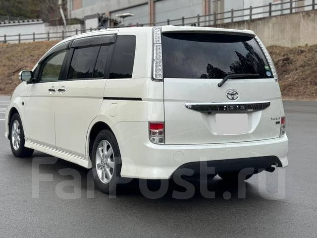 Toyota Isis. �������, ��������, 1.8 (140��.�.), ������, �/�. ��� ����� �� ������������ ����