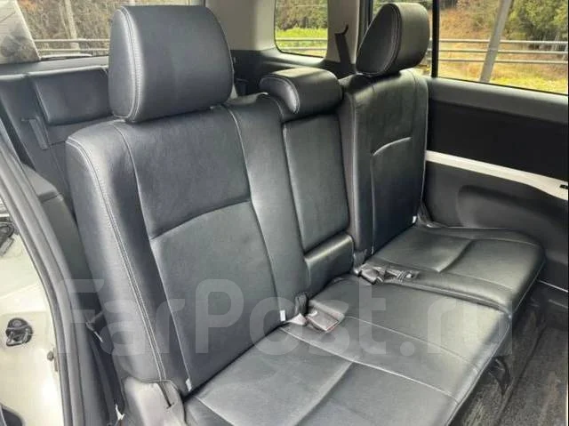 Toyota Isis. �������, ��������, 1.8 (140��.�.), ������, �/�. ��� ����� �� ������������ ����
