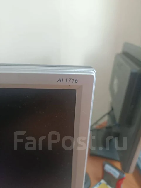 Acer. 15", ���������� OLED ����
