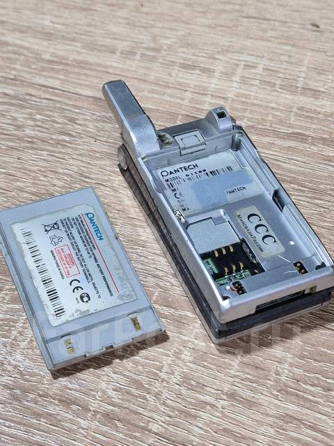 Pantech GI100. �/�, �����������, ��������� ����