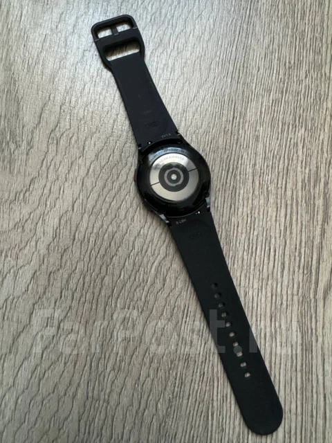 Samsung Galaxy Watch4 ����
