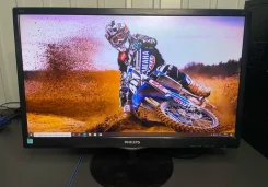 Philips. 21.5" ����