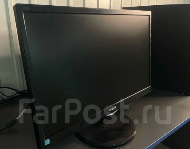 Philips. 21.5" ����