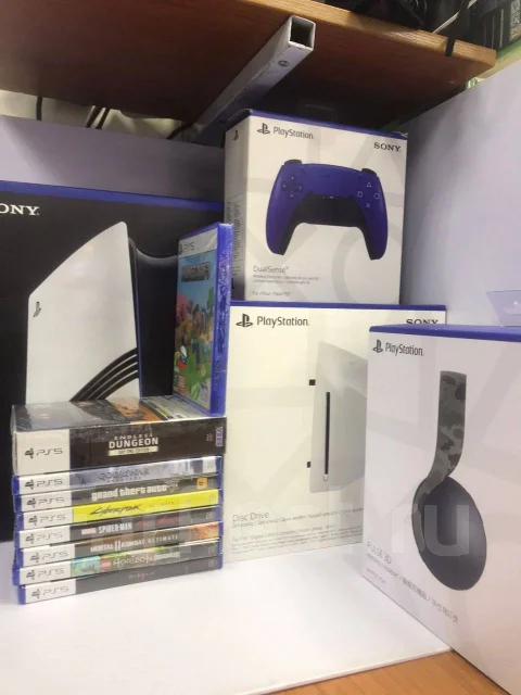 Sony PlayStation 5 Pro ����