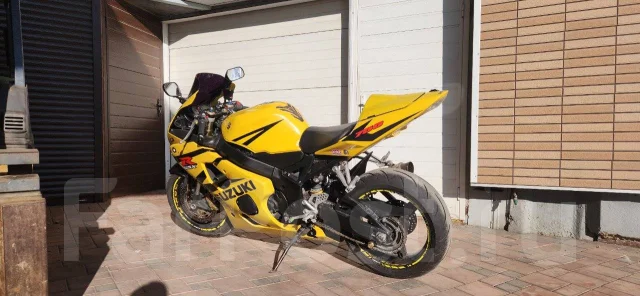 Suzuki GSX-R 750. 750����. ��., ��������, ���������, ������ �� �� ����