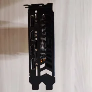 Radeon RX 6600 ����