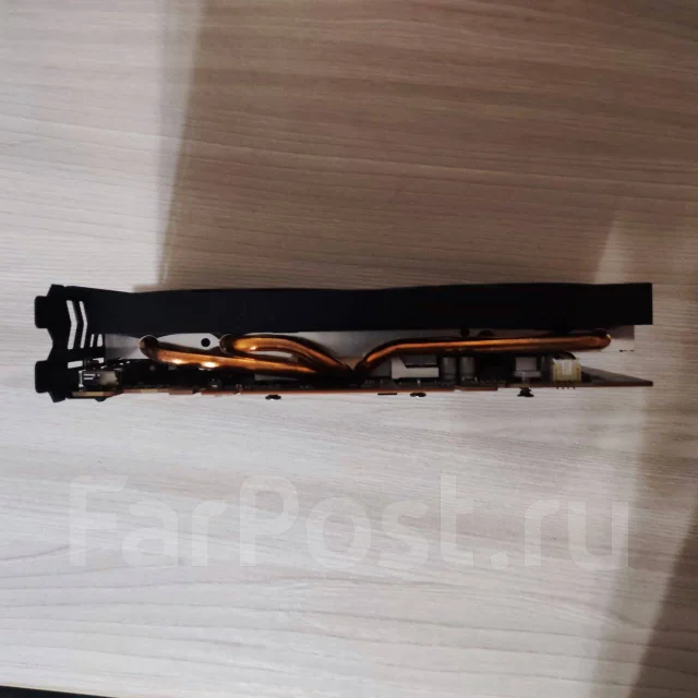 Radeon RX 6600 ����