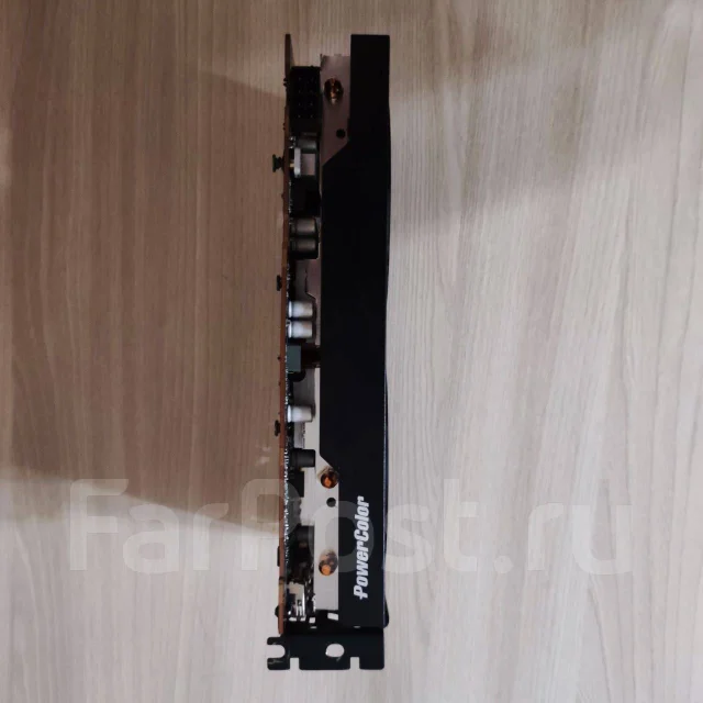 Radeon RX 6600 ����