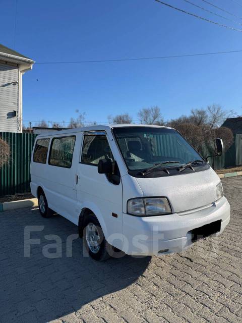 Nissan Vanette.   