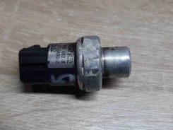 ������ ������������ Audi A4 1999 8D0959482B 8D0959482B ����