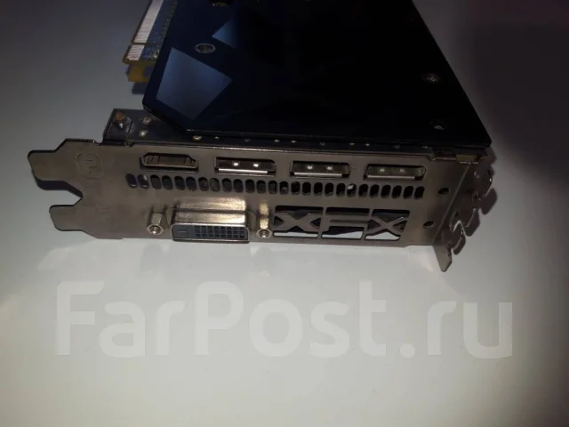 Radeon RX 590 ����