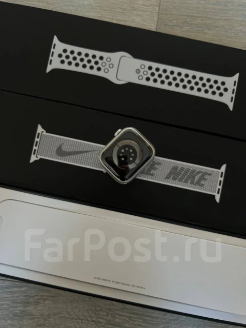 Apple Watch Series 7 Nike ����