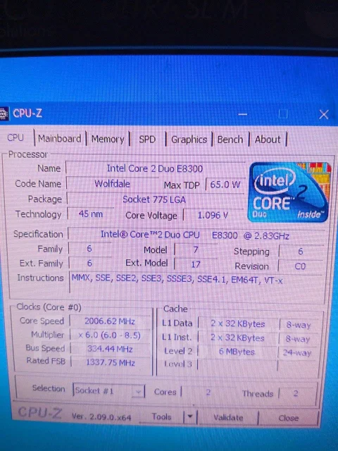 Intel Core 2 Duo E8300 ����