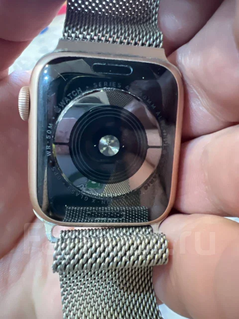Apple Watch Series 4. GPS ����