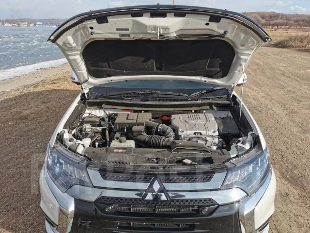 Mitsubishi Outlander. ��������, 4wd, 2.4 (128��.�.), ������, 69����. �� ����