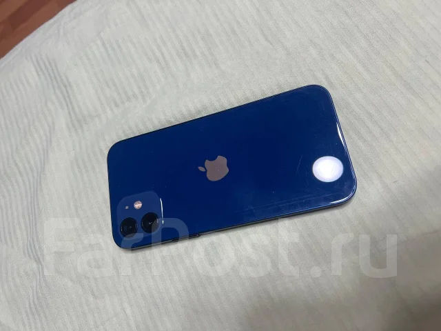 Apple iPhone 12. �/�, 128 ��, �����, 4G LTE, NFC ����