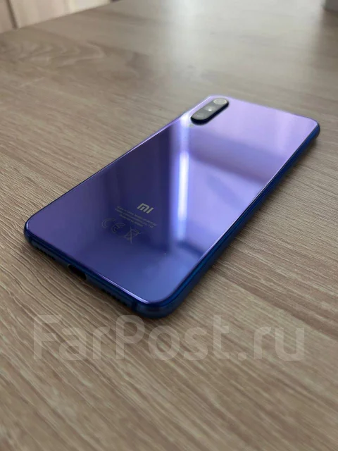 Xiaomi Mi9 SE. �/�, 128 ��, �����, 4G LTE, Dual-SIM, NFC ����