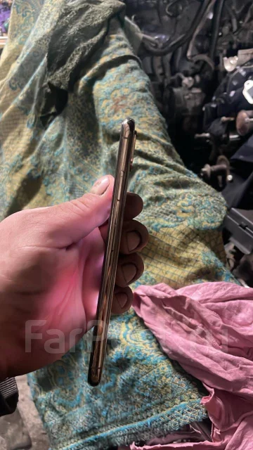 Apple iPhone Xs Max. �/�, 64 ��, �������, NFC ����