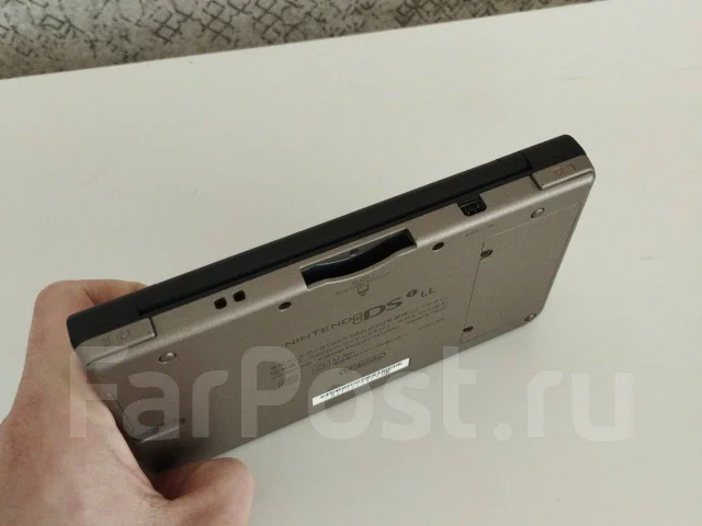 Nintendo DSi XL ����