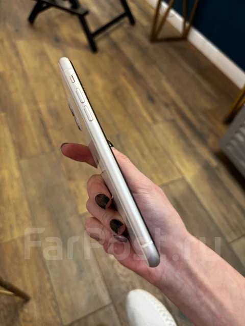 Apple iPhone 11. �/�, 128 ��, �����, 4G LTE ����