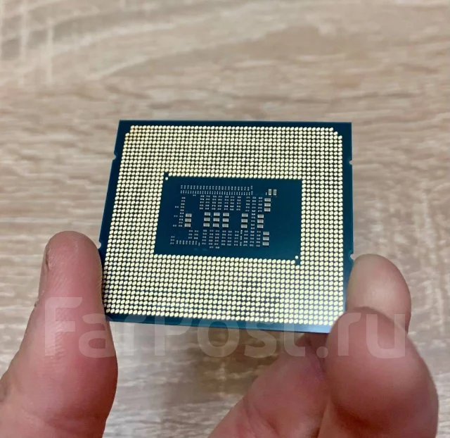 Intel Core i3-12100F ����