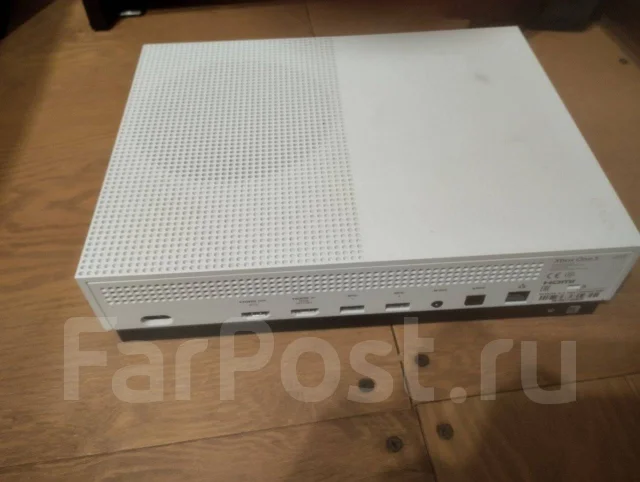 Microsoft Xbox One S ����
