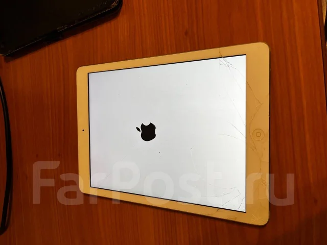 Apple iPad Air. 9.7 ������, ������ 16 �� ����