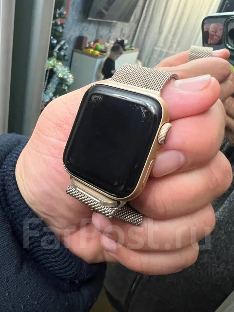 Apple Watch Series 4. GPS ����
