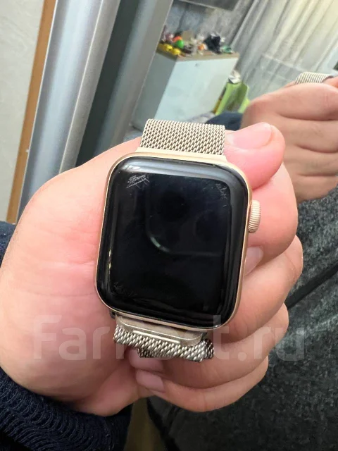 Apple Watch Series 4. GPS ����