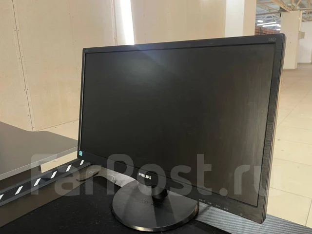 Philips. 22" ����