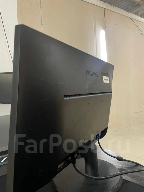 Philips. 22" ����