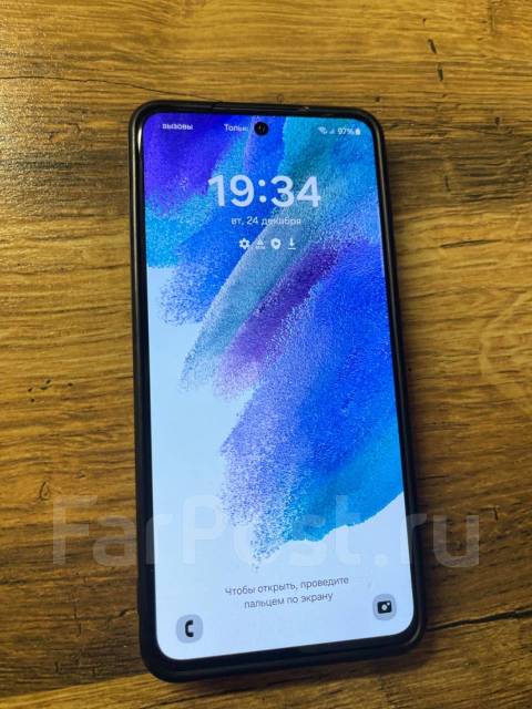 Смартфон Samsung S21 FE 5G 128 Gb в отличном состоянии, 6.40", моноблок ...