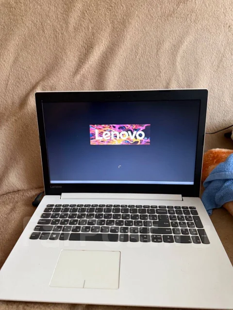 Lenovo IdeaPad 320-15IAP. 15.6", 1,1����, ��� 8 ��, ���� 500���, WiFi: 1, Bluetooth: 1 ����