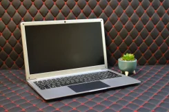 DEXP Aquilon. 15.4", 2,8����, ��� 8 ��, ���� 128���, WiFi, Bluetooth, ����������� �� 6��. ����