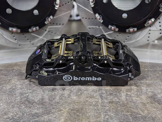   Brembo Toyota Land Cruiser 200 / Lexus LX570 