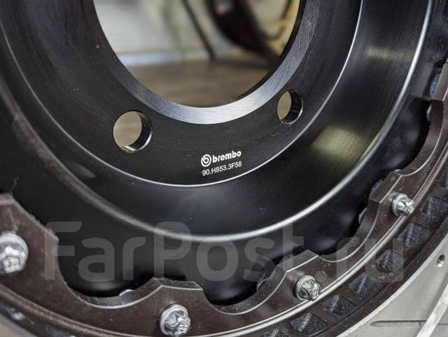   Brembo Toyota Land Cruiser 200 / Lexus LX570 