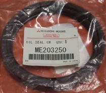 ������� ��������� Mitsubishi Pajero ME203250 ME203250 ����