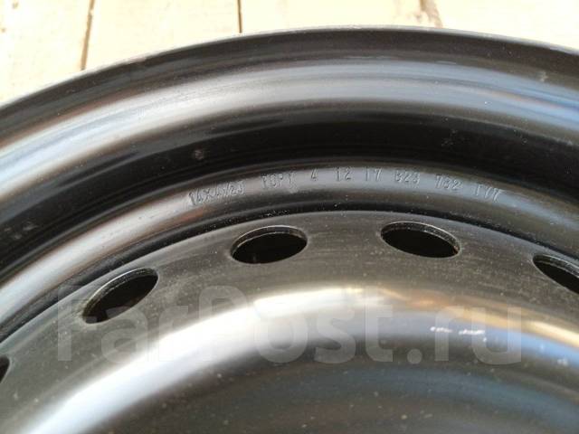 Honda. 4.5x14", 4x100, ET42,  56,1. 