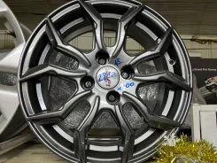 Liso. 5.5x15", 4x100, �� 72���. ����