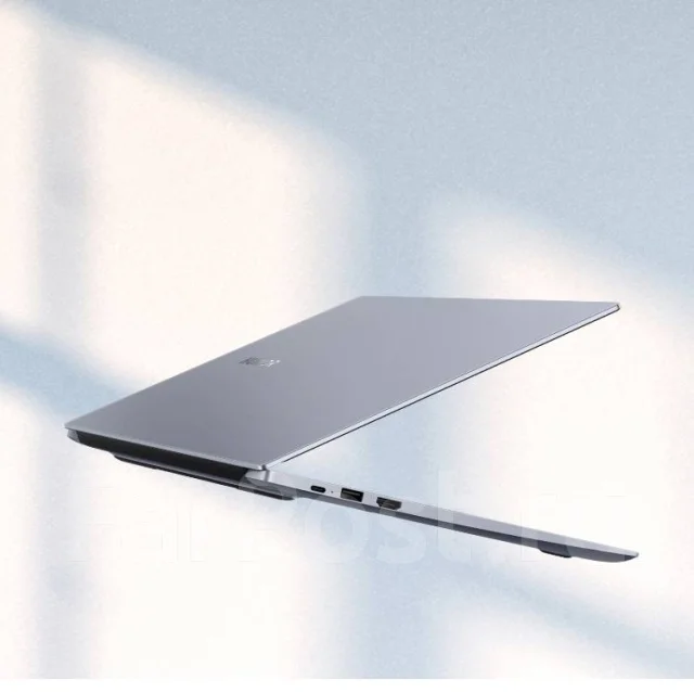 Honor MagicBook X 14. 14", 4,2����, ��� 8 ��, ���� 512���, WiFi: 1, Bluetooth: 1, ����������� �� 8��. ����