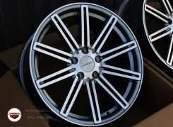 Vossen. 8.0x18", 5x114.3, ET35, �� 73,1���. ����